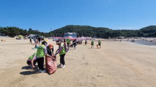 인천광역시관광협의회, 을왕리 해수욕장서 친환경 클린관광 캠페인 펼쳐..